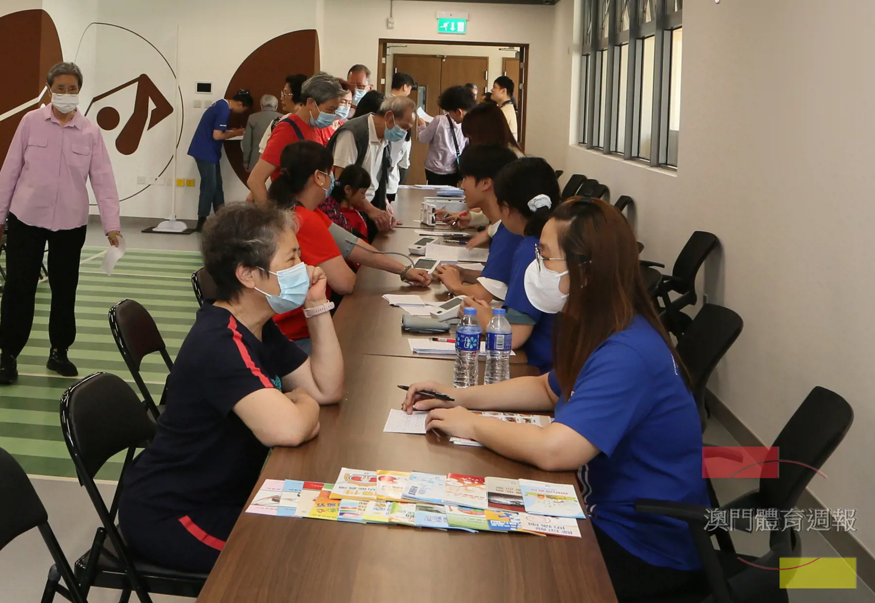 體育健康諮詢站5月11日首次在政府長者公寓順利舉行.jpg