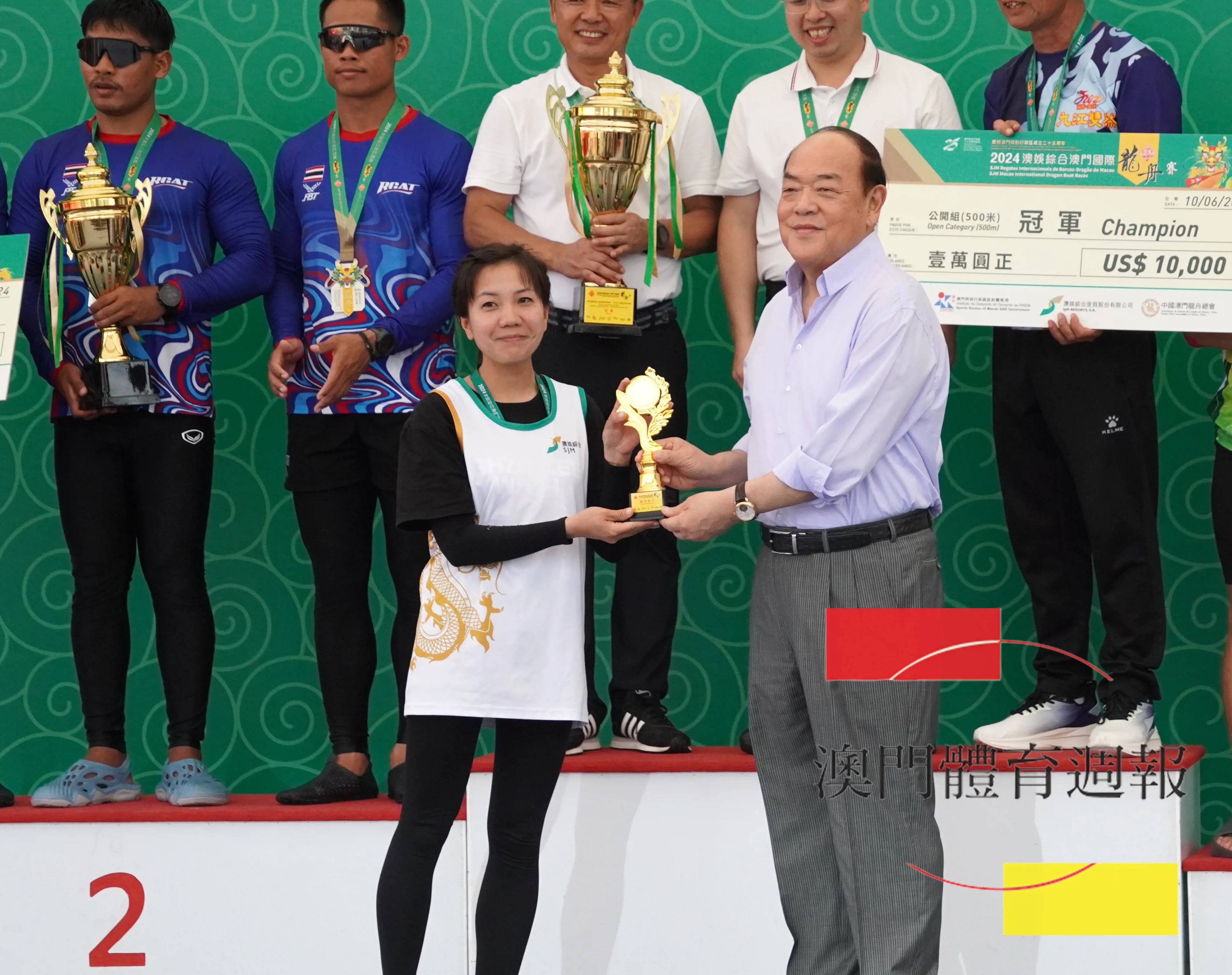 最佳鼓手獎項由馮施敏奪得.JPG