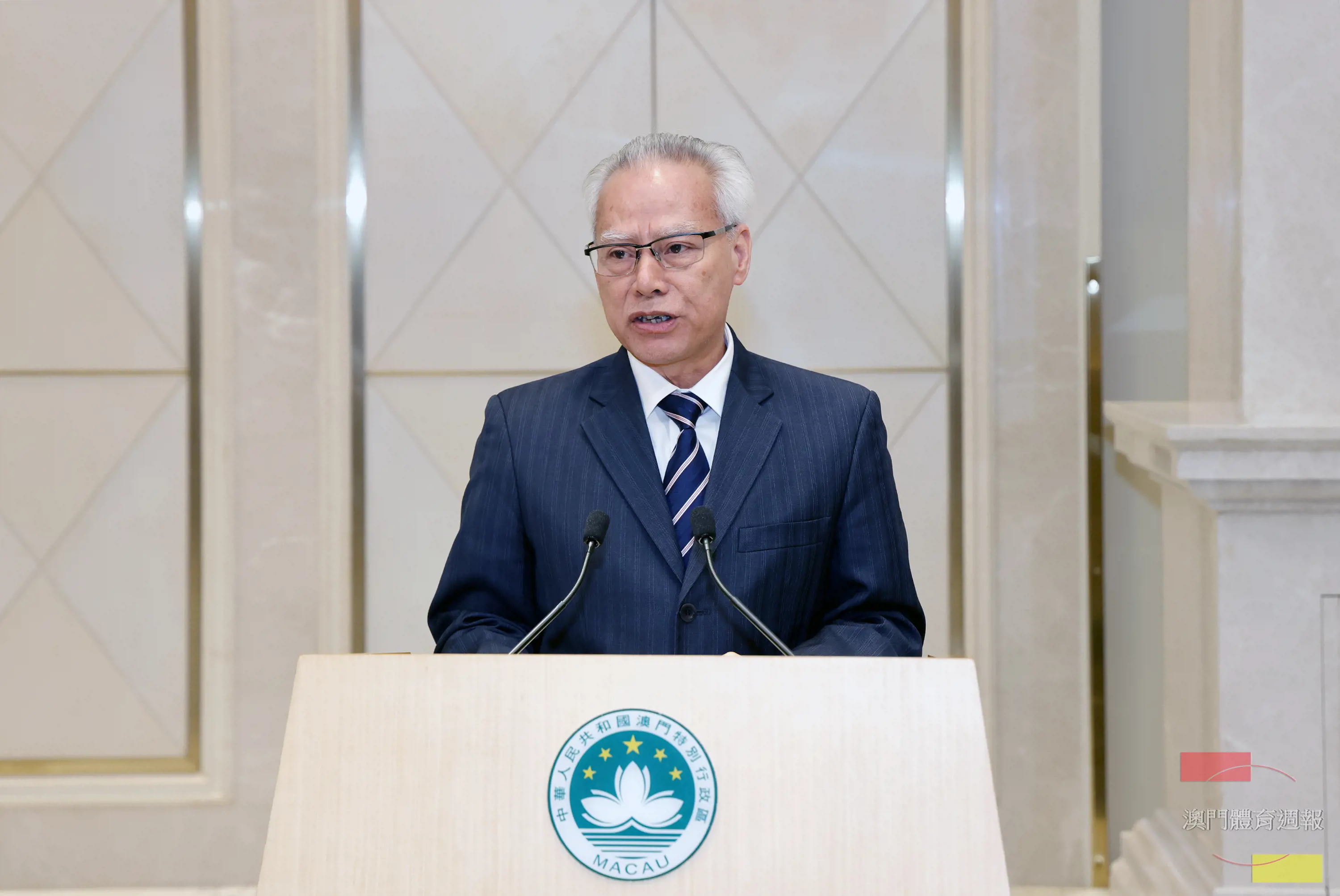 news129861_02.jpg