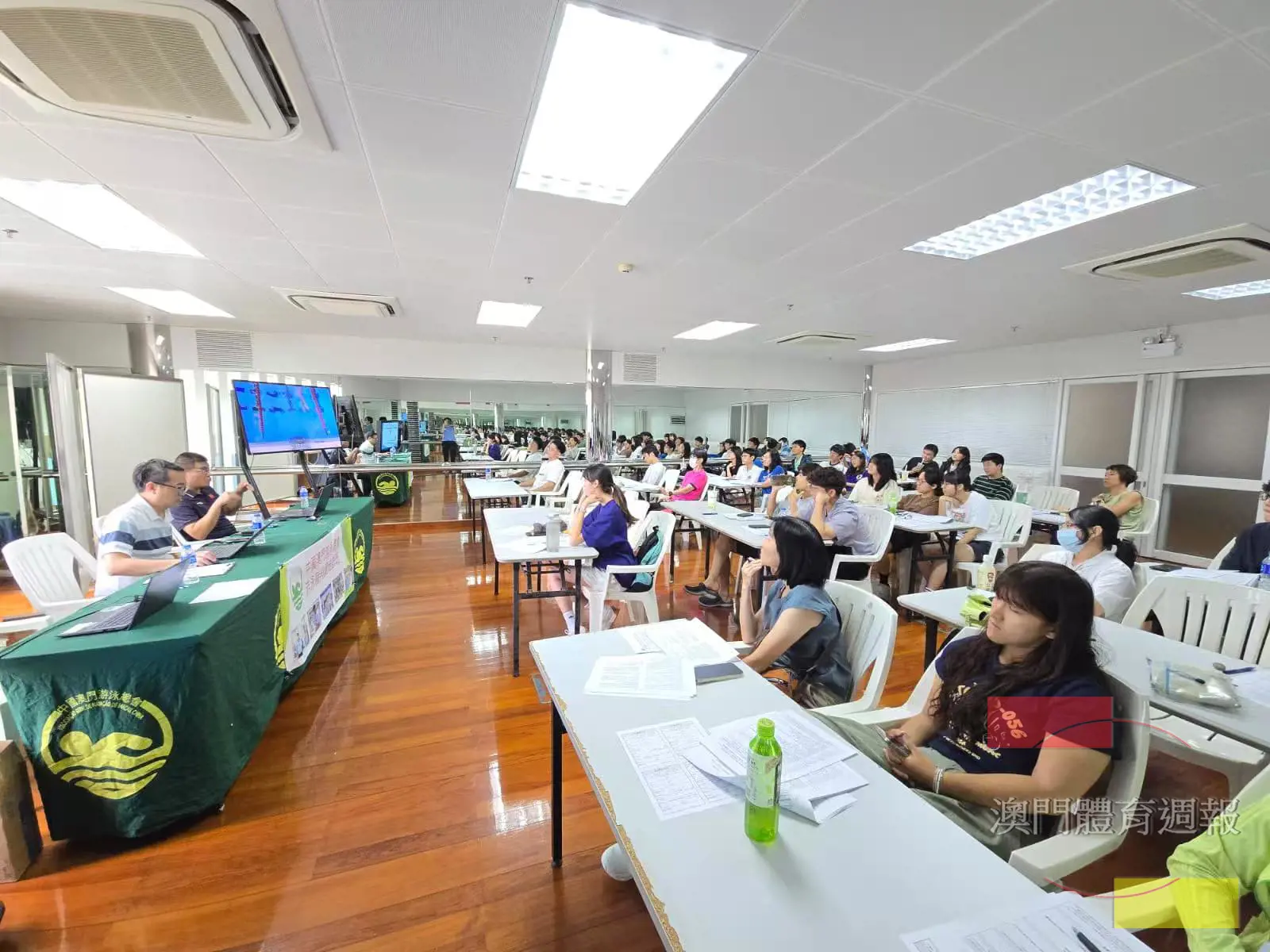 培訓班吸引超過30名新學員及現役裁判參加.jpg