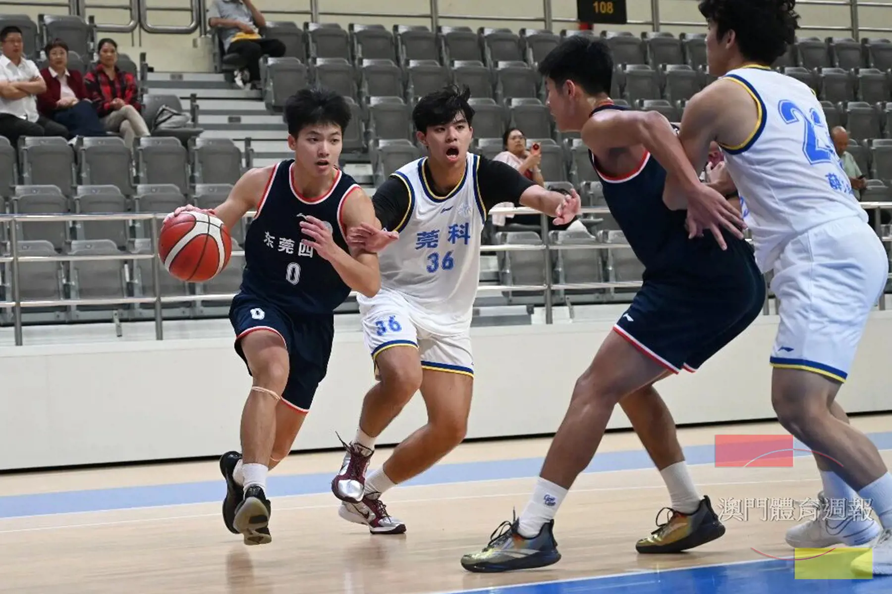 東科與東莞四中雙雙出線（廣東籃球-粵BA相片）.jpg