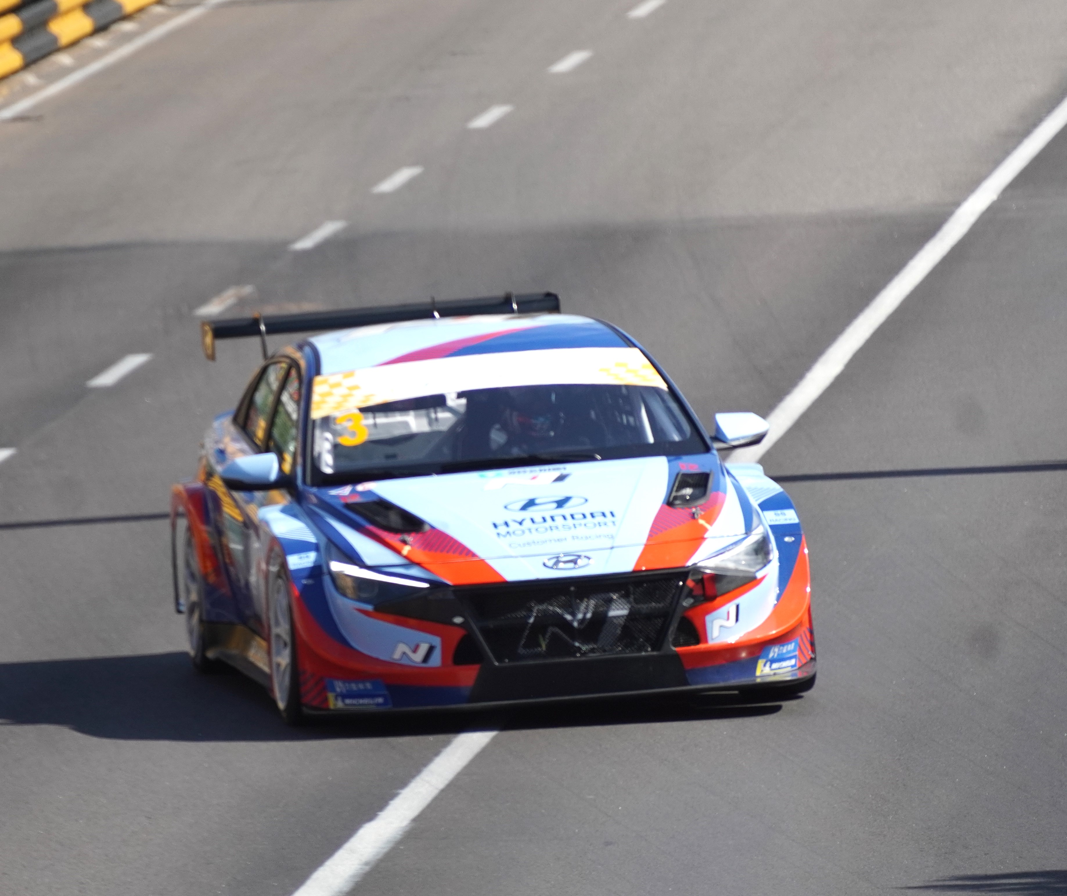 香港車手3號香甄卓偉排第三位.JPG