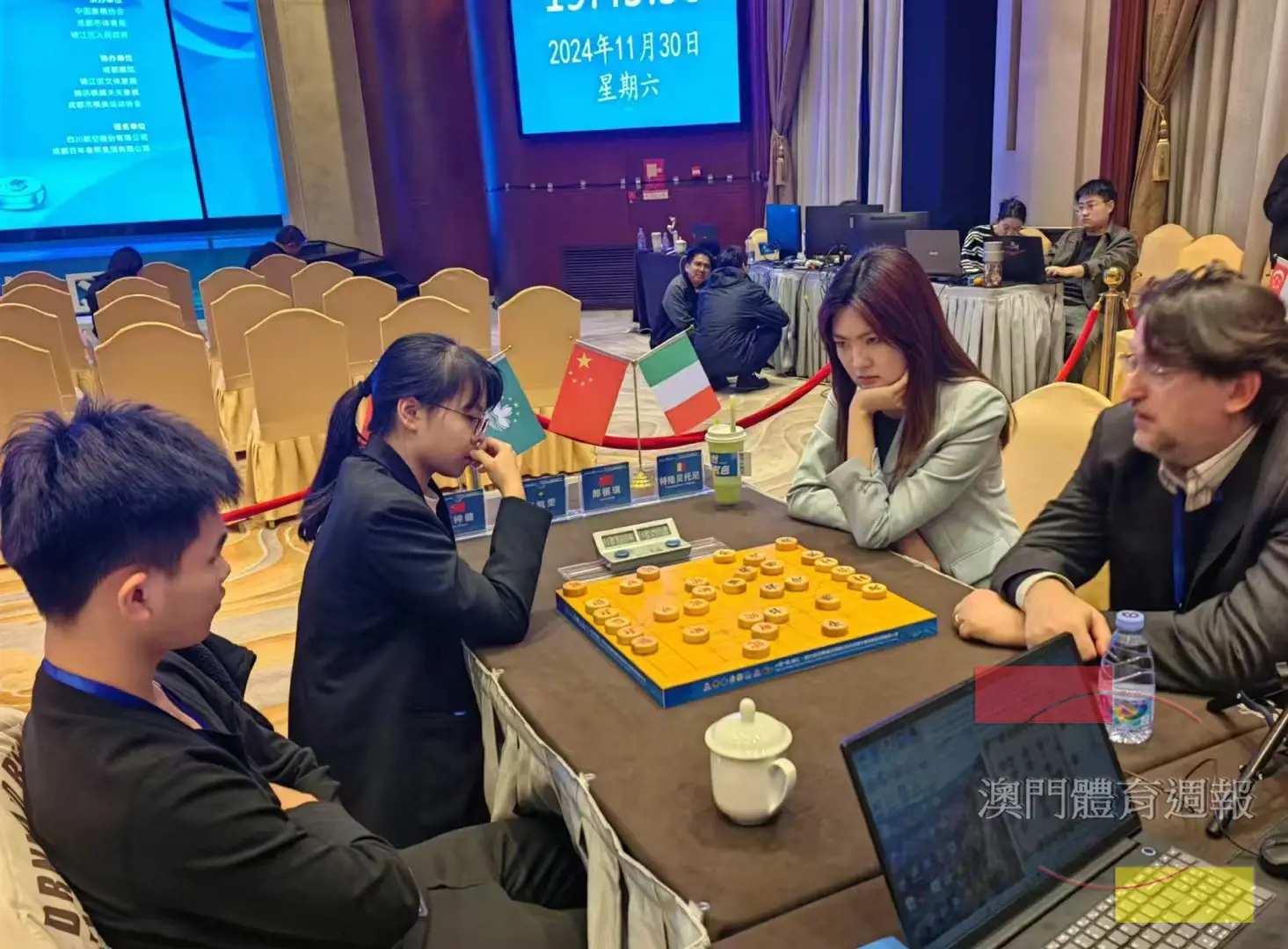 李莫組合比賽中.jpg