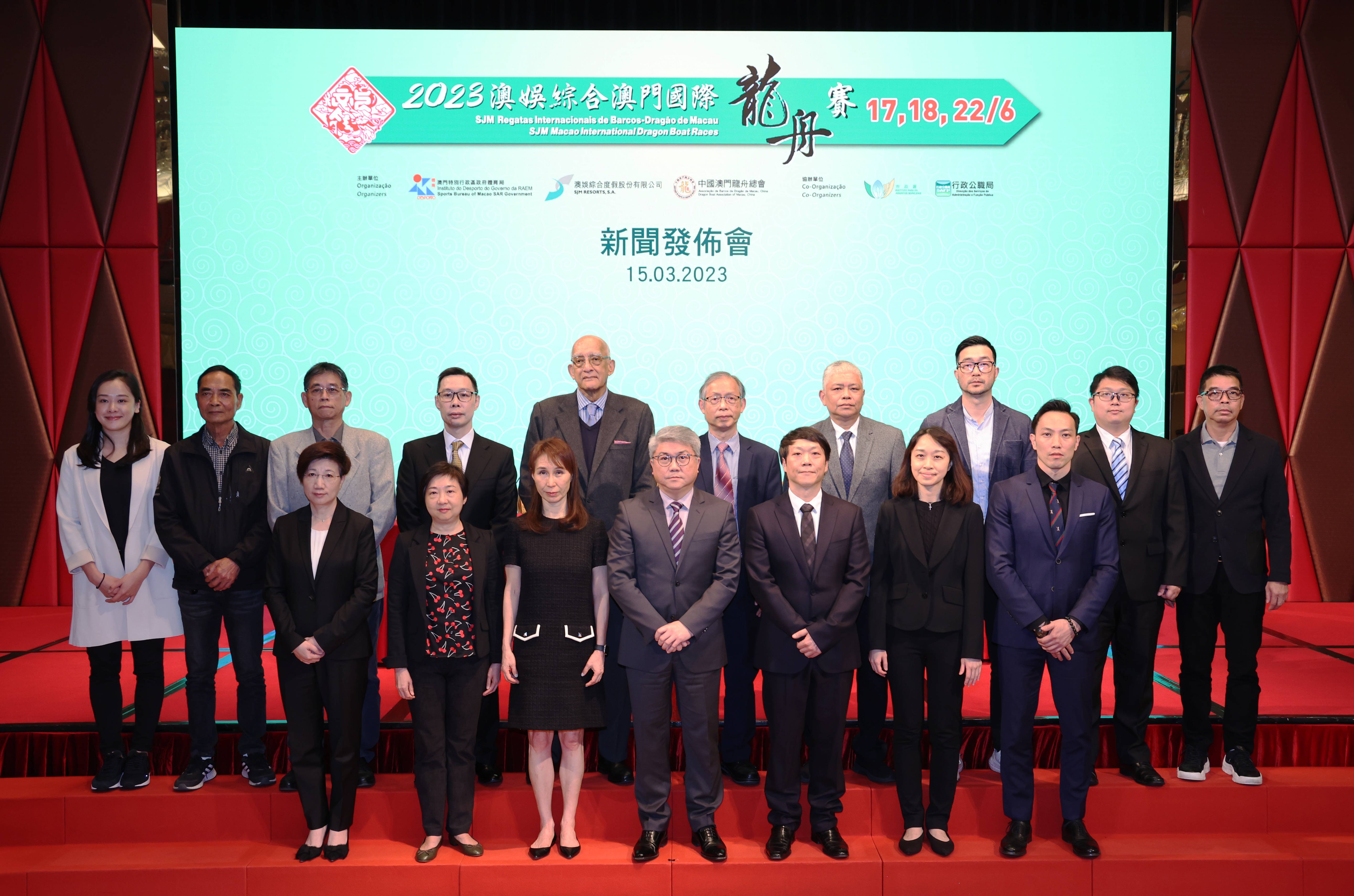 news094975_05.jpg