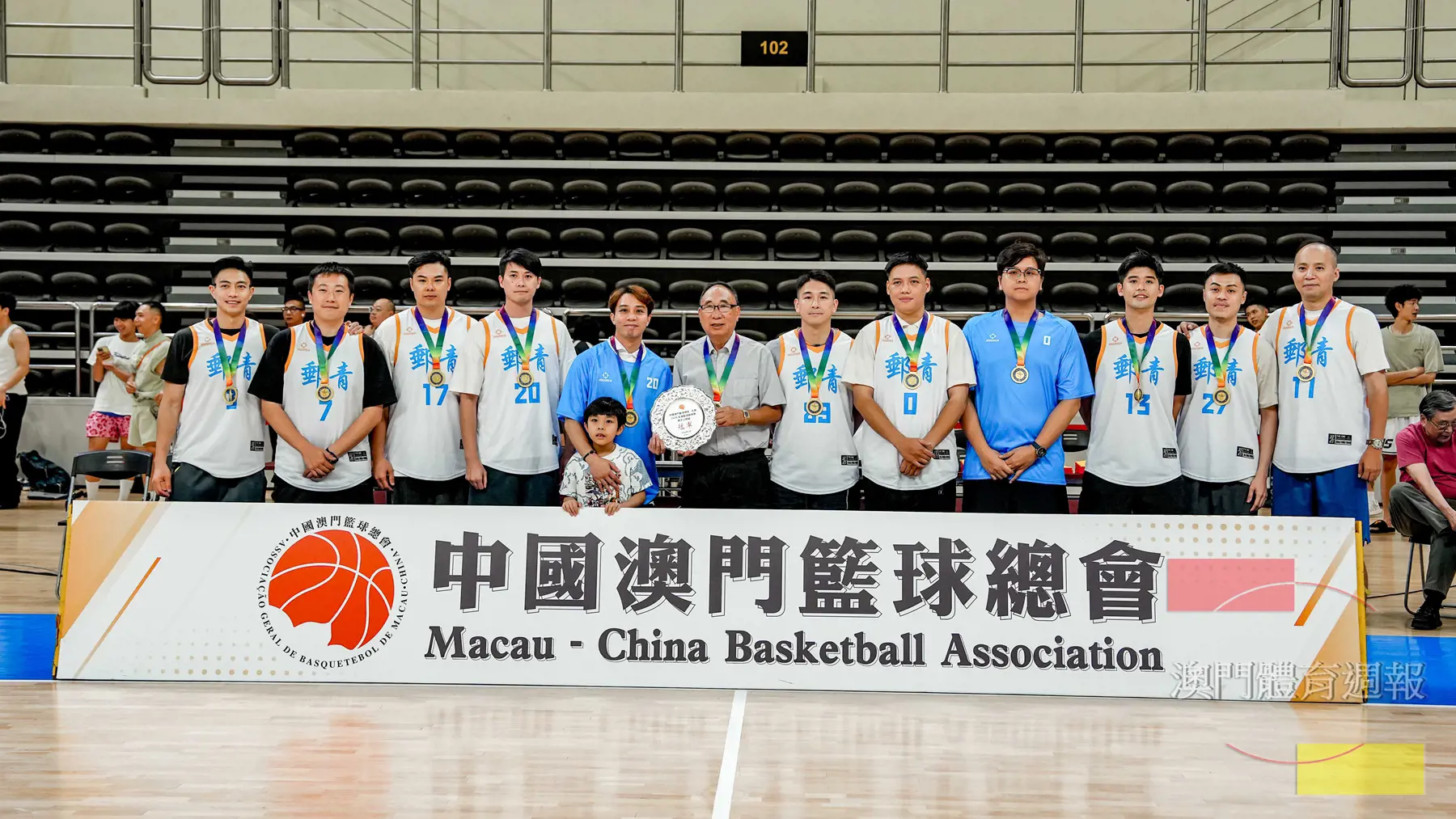 郵青奪男子公開組桂冠.jpg