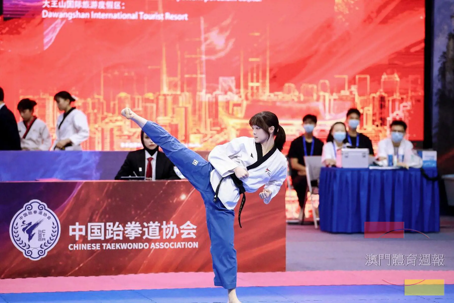 劉懿瑩於女子個人U30級別摘銅.jpg