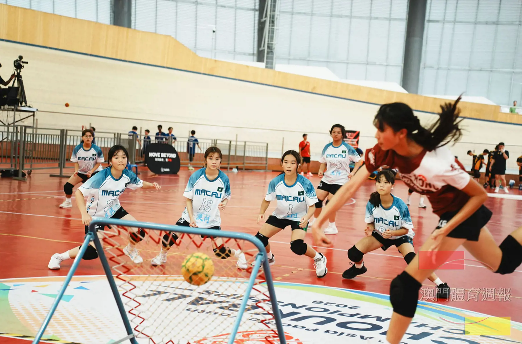 澳門女子U16隊凝神防守（大會相片）.jpg